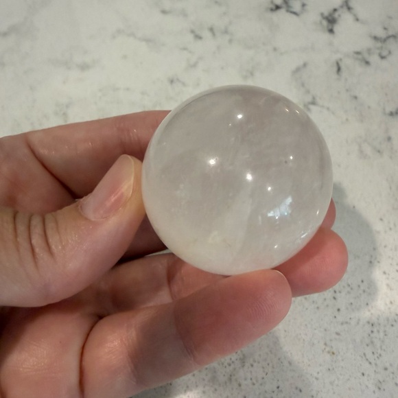 Optical Calcite Sphere - Picture 4 of 5